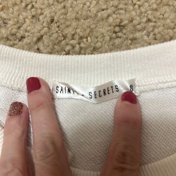 Saints + Secrets Cropped Sweatshirt with roses - Picture 5 of 8